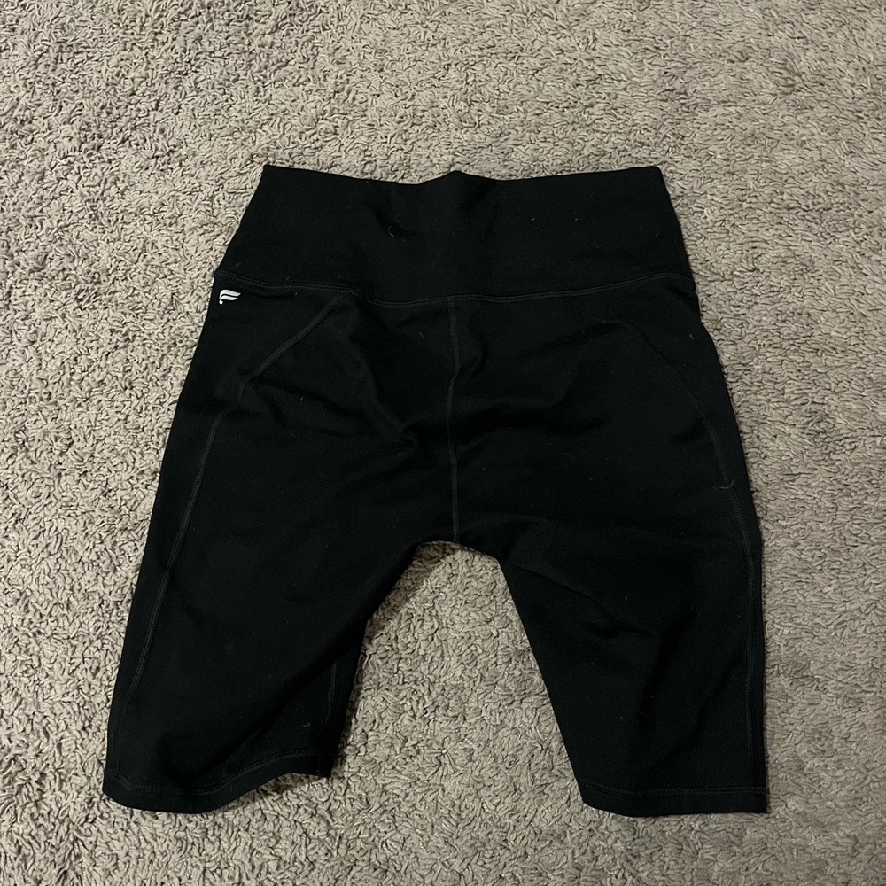 Fabletics biker shorts 9in